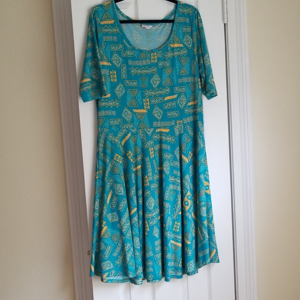 LulaRoe Nicole